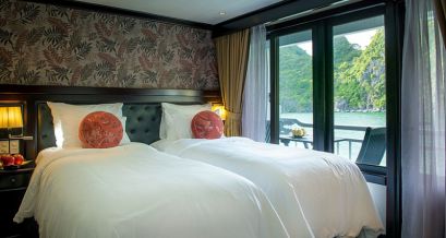 Luxury Twin bed Private Balcony - upper floor