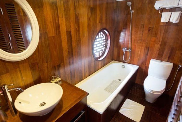 Bathroom Royal cabin